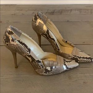 Sarah Flint Irene python pump